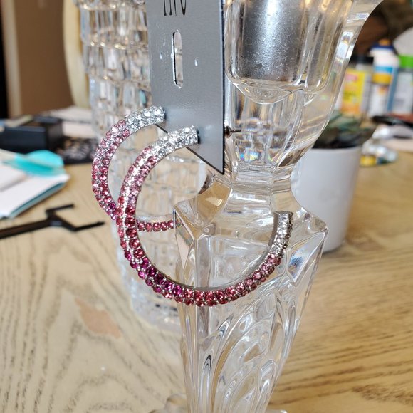 Earrings - Picture 3 of 5